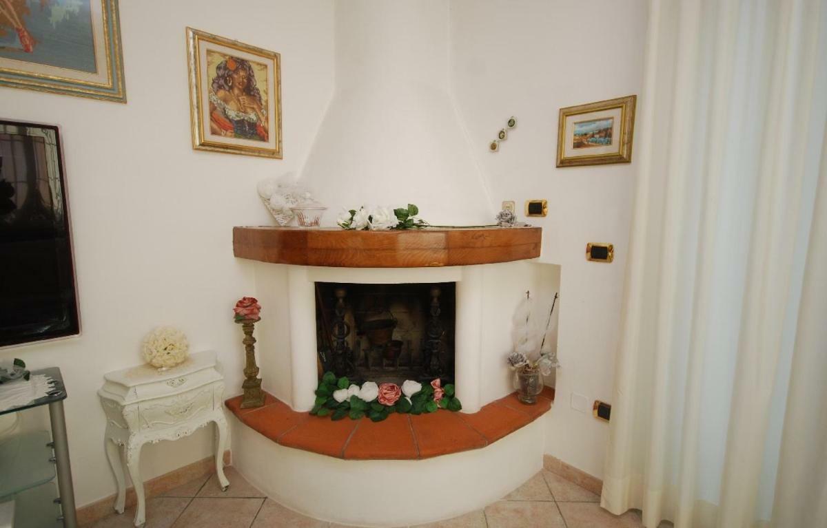 Raffinato Attico Vicino Al Mare Con Solarium Lido Di Камайоре Екстериор снимка
